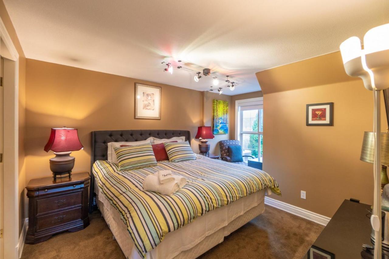 Cedar Manor Bed&Breakfast Pitt Meadows Bagian luar foto