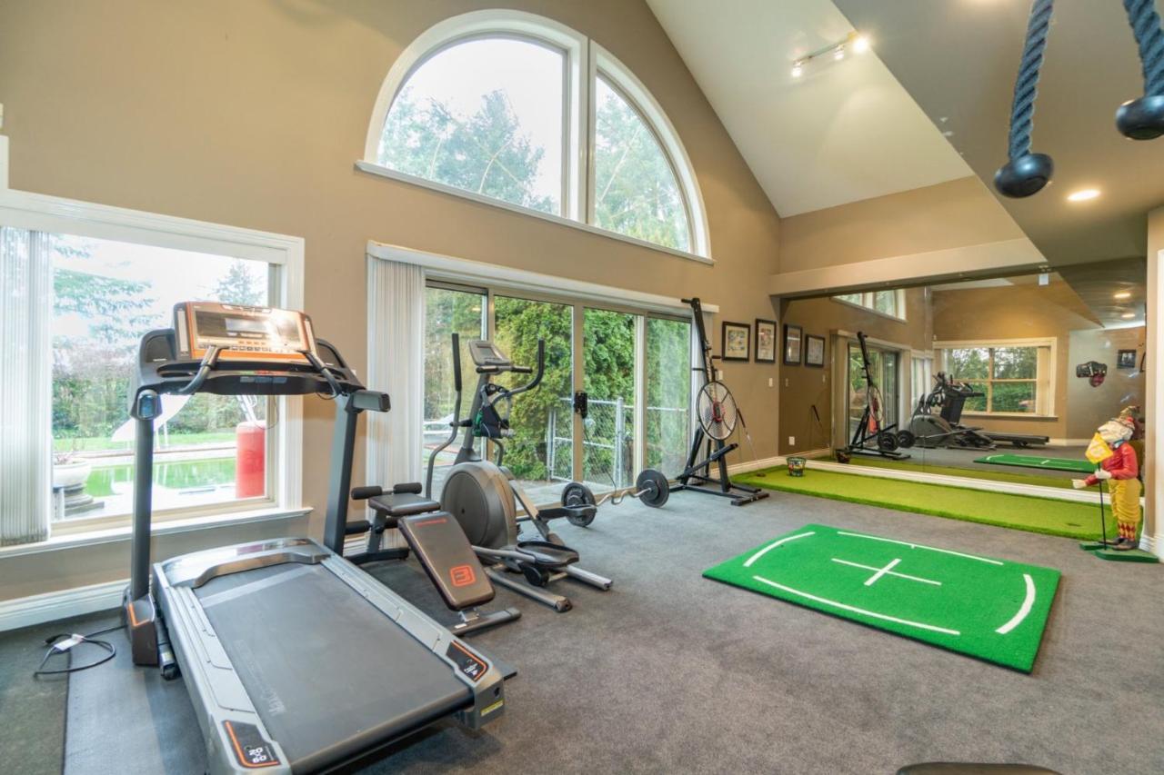 Cedar Manor Bed&Breakfast Pitt Meadows Bagian luar foto