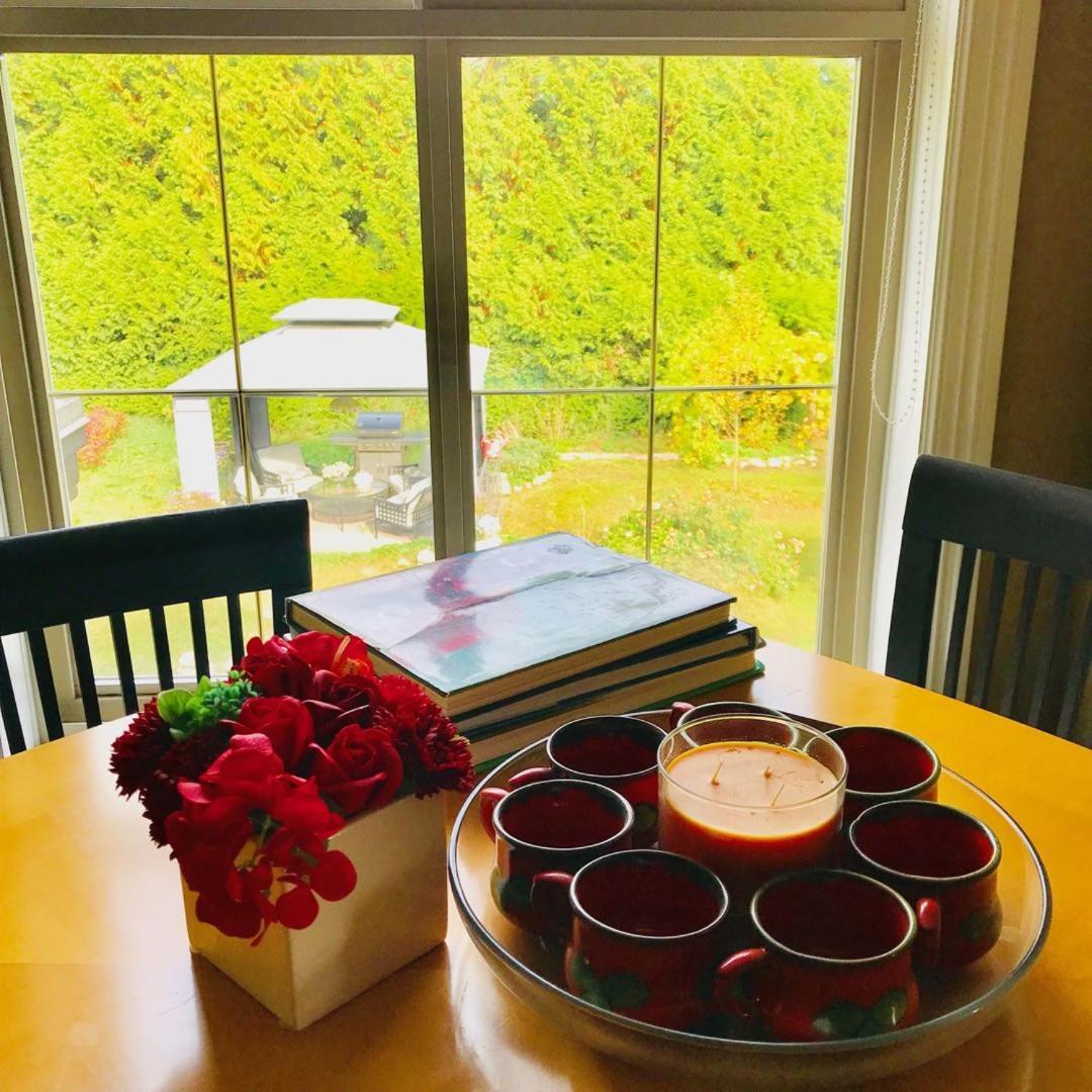 Cedar Manor Bed&Breakfast Pitt Meadows Bagian luar foto