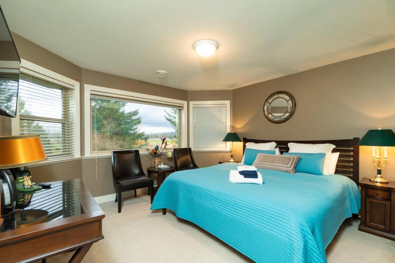 Cedar Manor Bed&Breakfast Pitt Meadows Bagian luar foto